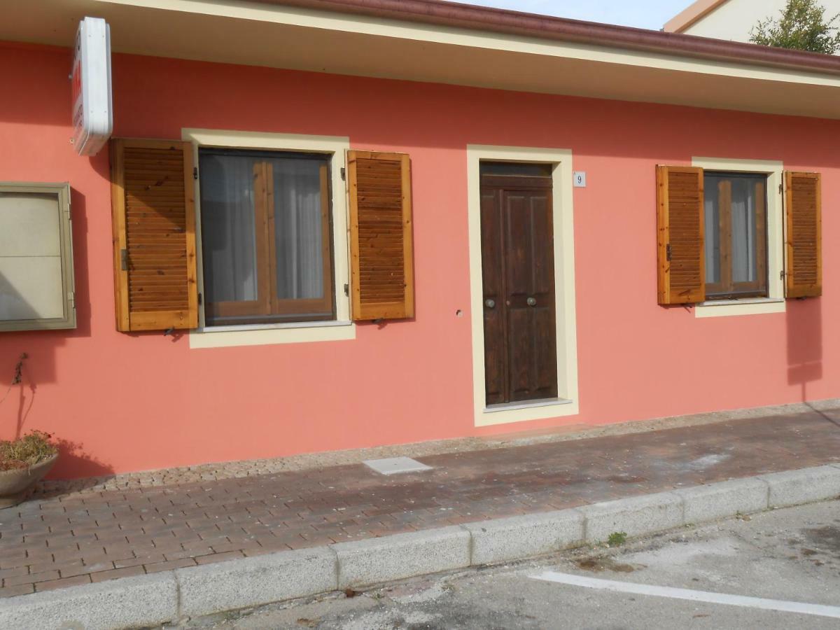 Villa Il Melograno Badesi Exterior foto